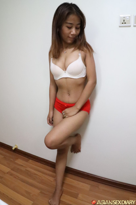 Horny chinese bitch girlfriend woman Bea undresses slowly and spreads her legs for POV sex