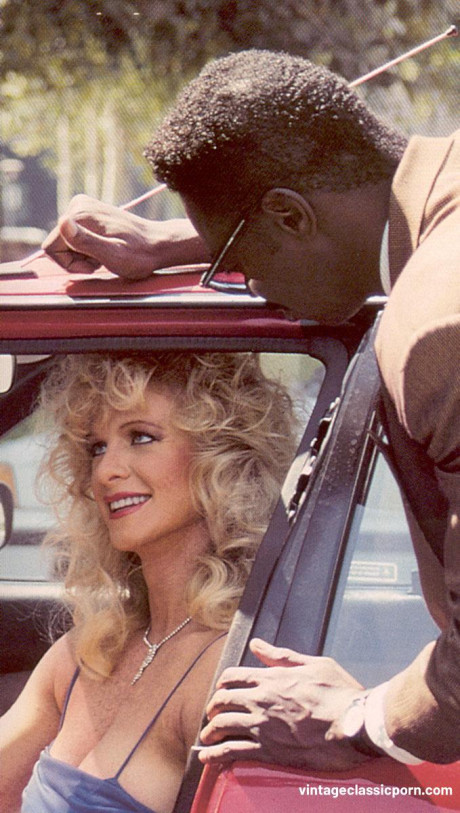 Busty blondie likes an FMM interracial gangbang with well-endowed men