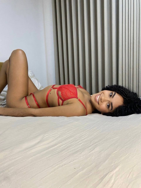 OnlyFans Lisandra Official starring Lisandra Official Hot Pics