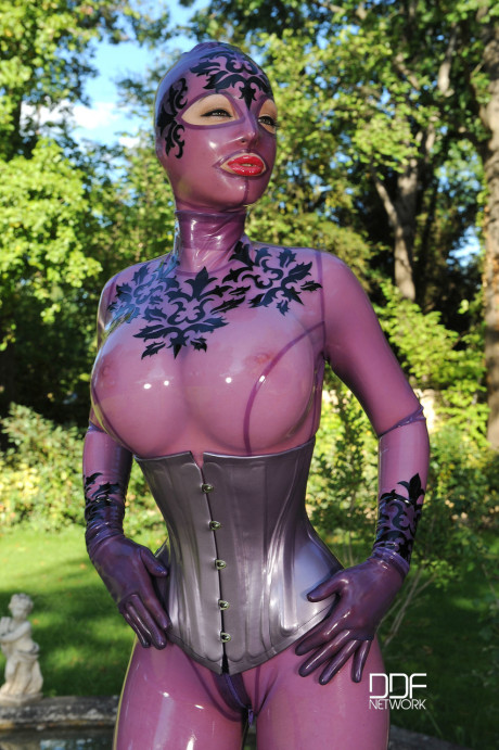 House Of Taboo Latex Lucy
