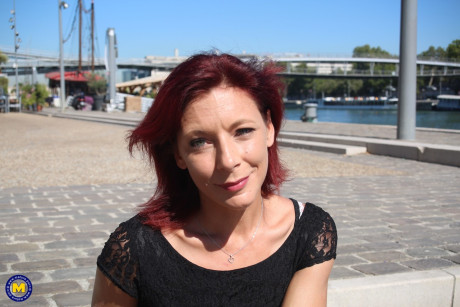 Fine French ginger cougar Morgane Dell flashes her vagina in public