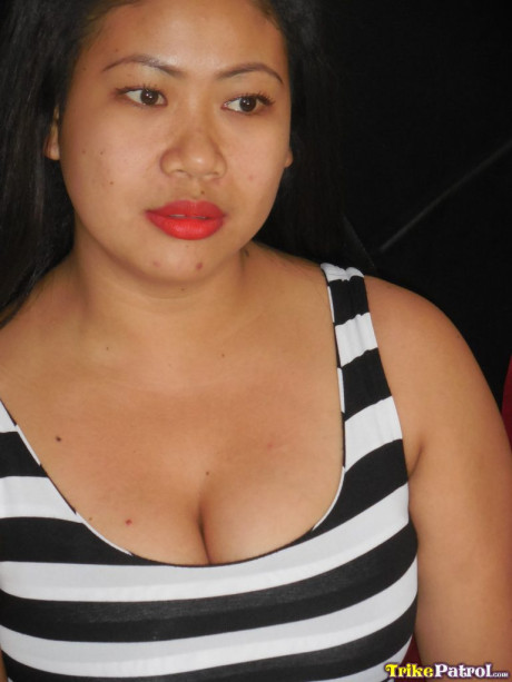 Hot Filipina Rizza reveals her large juggs and takes a toy & a penis in her muff