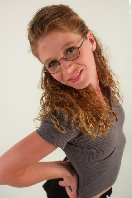 Nerdy pornstar cuckolds her fine fiance with a ebony bull in IR action