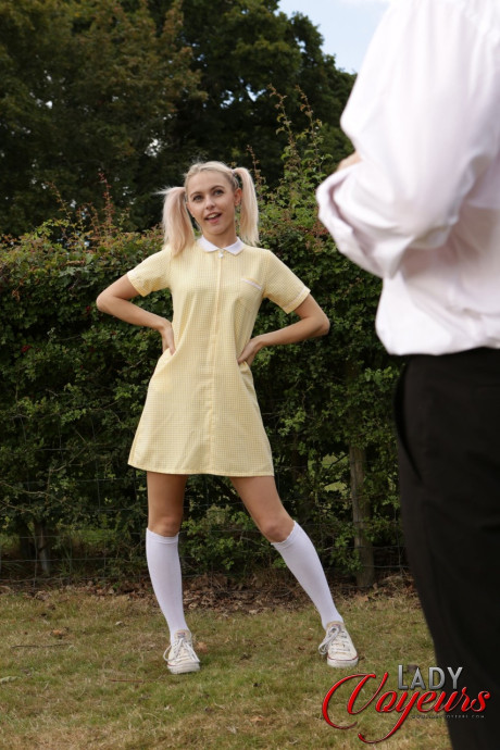 Skinny Chloe Toy exposes her adorable booty while a stud masturbates outdoors