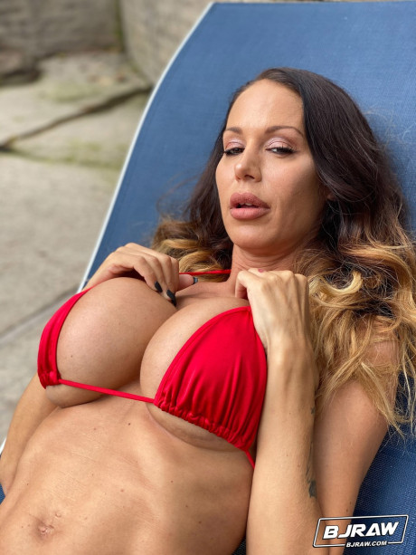 Gorgeous MILF McKenzie Lee gives a fantastic blowjob & rimjob before a facial