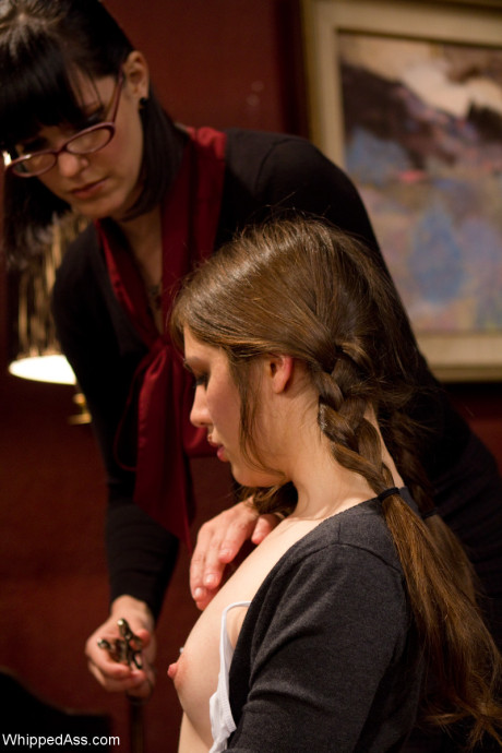 Young teenie lesbian babe Tiger Wilde endures tit torment while playing the keyboard
