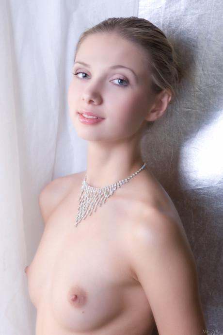 Met Art Augusta Crystal