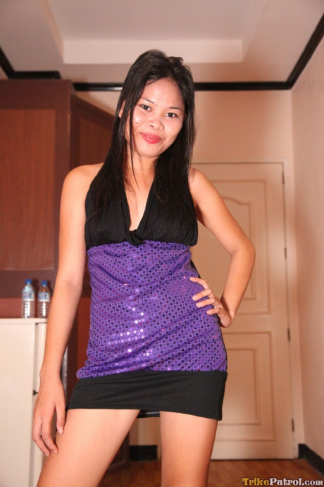 Alluring Filipina girl GF chick Alona showing off her attractive tits & her bushy vagina