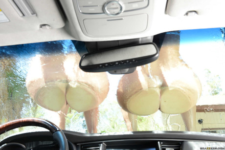 White skanks AJ Applegate & Maddy Oreilly flaunt their butts while car washing