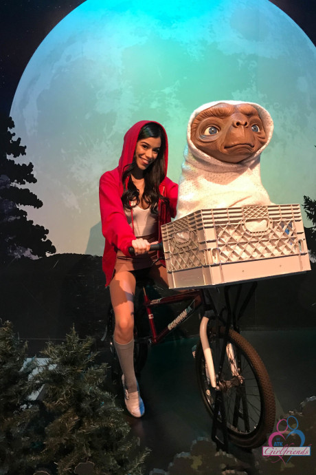 ATK Girlfriends Savannah Sixx