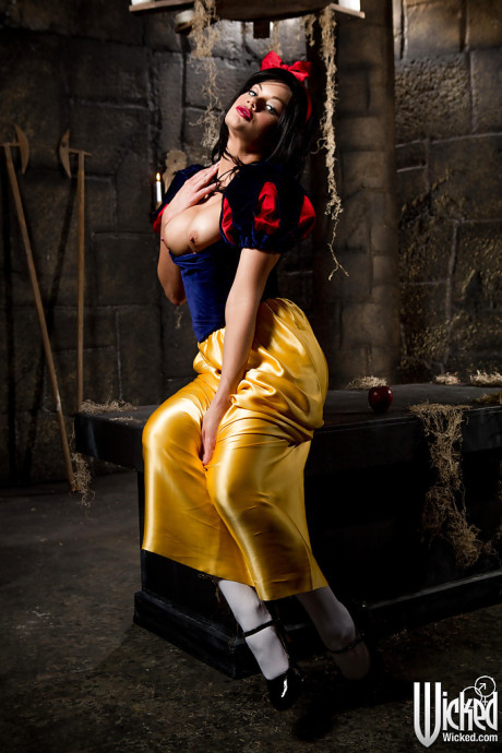 Brunette babe Jessica is a cosplay milf with enormous tits and tight ass