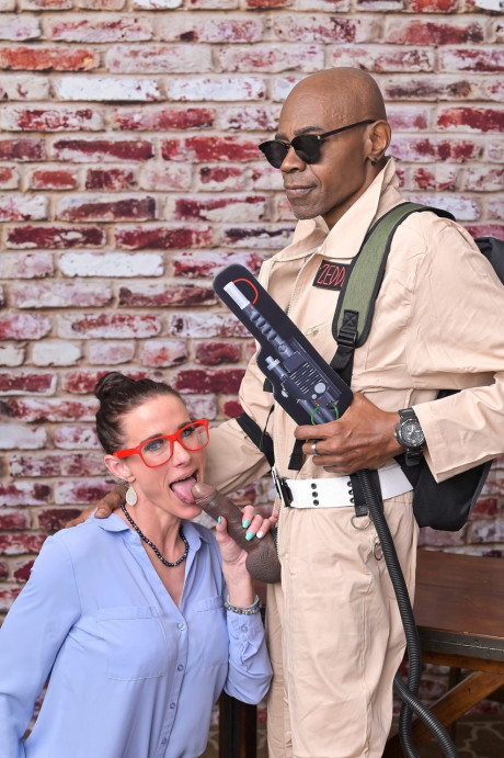 Sofie Marie XXX Sean Michaels, Sofie Marie