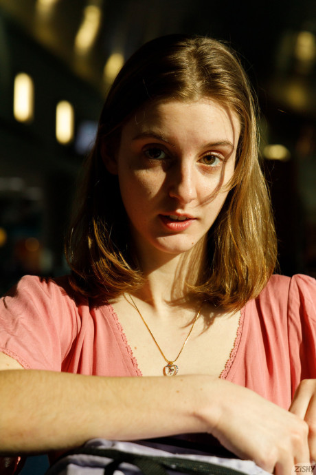 All-natural amateur babe Meadow Brink flashing her breasts in public