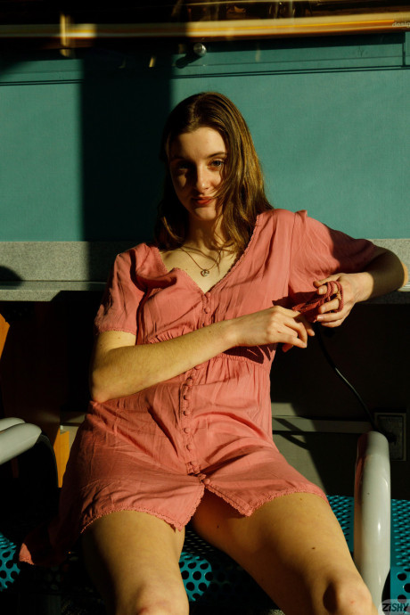 All-natural amateur babe Meadow Brink flashing her breasts in public