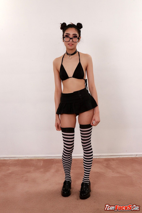 Team rides skank GF broad Eva Yi