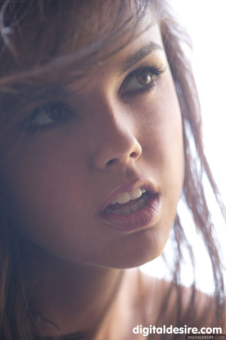 Sweet skinny babe Dillion Harper spreads her pretty shaved twat up close