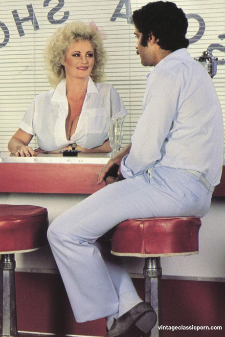 Older blonde shows her silky pussy with a humongous clit while getting banged