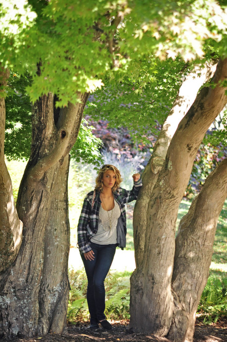 Dazzling yellow-haired Marilyn Winters flashing her gigantic titties while on vacation
