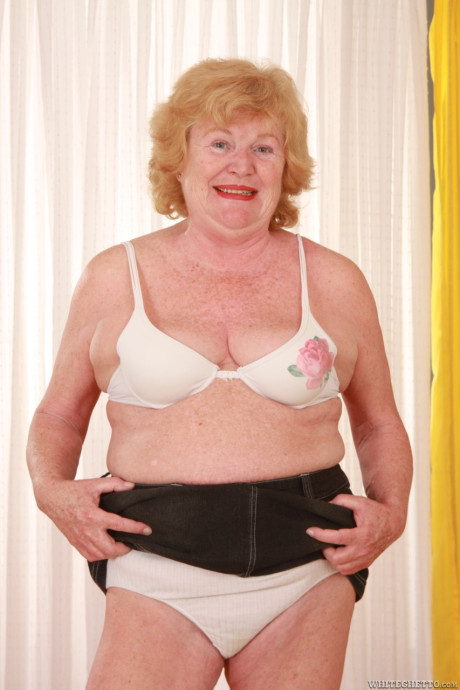 Horny mature grandma whores with saggy tits get naked for some hard cock