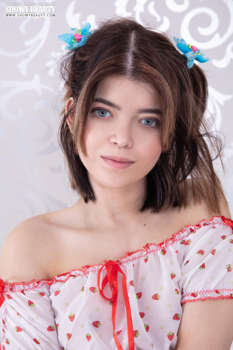 Adorable teen Nensi scribbles in her diary before getting totally undressed