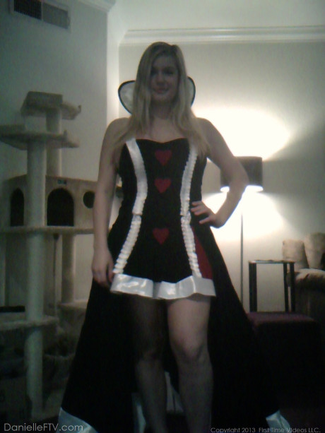 Amateur whore gf chick Danielle takes safe for work self shots around her house