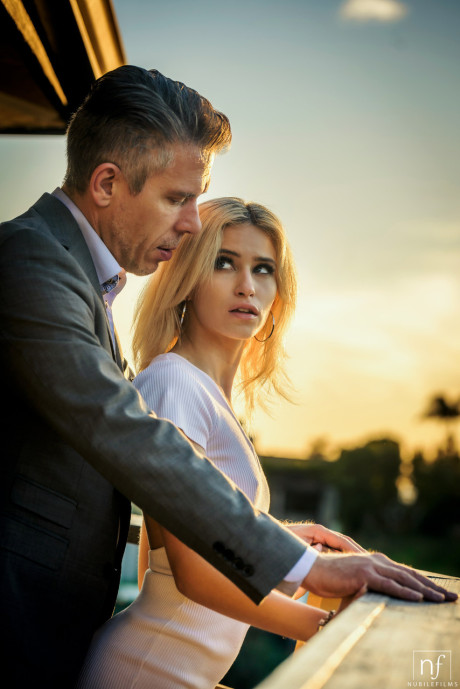 Little young Kiara Cole gets orally pleased and hammered by Mich Blue