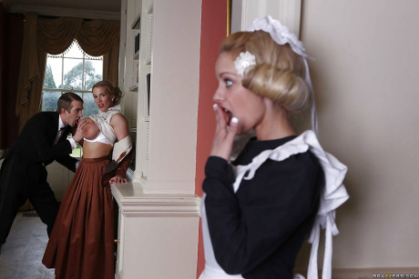 Charming milf Loulou has threesome with Rebecca Moore and dose blowjob