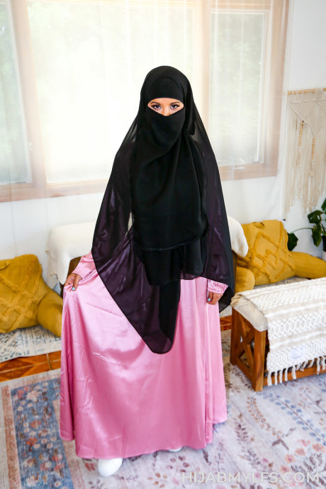 Sleazy Arab babe Nina White eats cum after kinky hardcore sex with a hung man